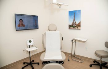 Spectrum Dermatology of Atlanta Ofifice Room